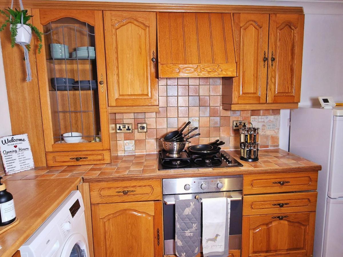 Spacious & Comfy Home- Very Close To Nec Birmingham ,Hs2 & Airport- Perfect For Contractors & Groups- Free Parking & Fast Wifi Marston Green Екстериор снимка